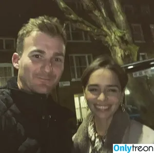 Emilia Clarke / clarkeyxo / emilia_clarke / emiliaclarke nude photo #0842
