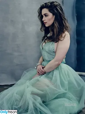Emilia Clarke / clarkeyxo / emilia_clarke / emiliaclarke nude photo #0892