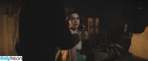 Emilia Clarke / clarkeyxo / emilia_clarke / emiliaclarke nude photo #0946
