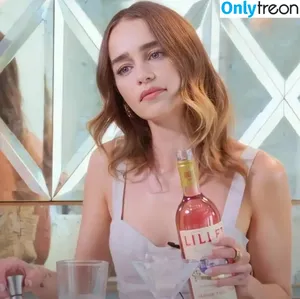 Emilia Clarke / clarkeyxo / emilia_clarke / emiliaclarke nude photo #0953