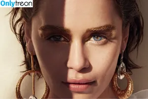 Emilia Clarke / clarkeyxo / emilia_clarke / emiliaclarke nude photo #0957