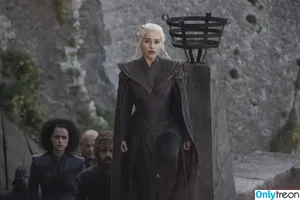 Emilia Clarke / clarkeyxo / emilia_clarke / emiliaclarke nude photo #0971