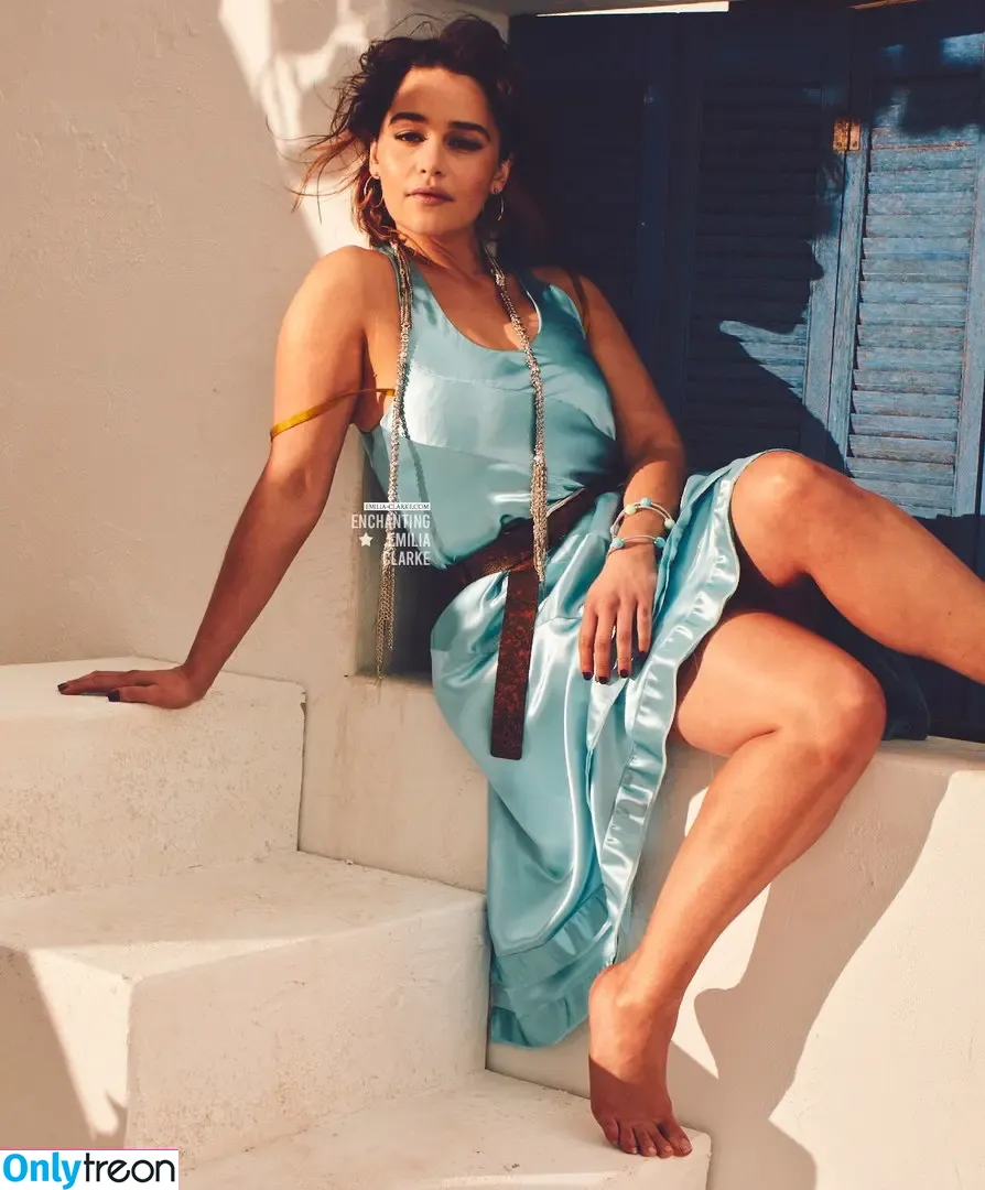 Emilia Clarke nude photo #0055 (clarkeyxo / emilia_clarke / emiliaclarke)