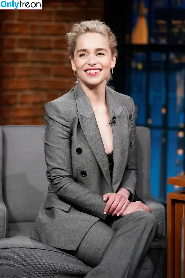 Emilia Clarke nude photo #0351 (clarkeyxo / emilia_clarke / emiliaclarke)