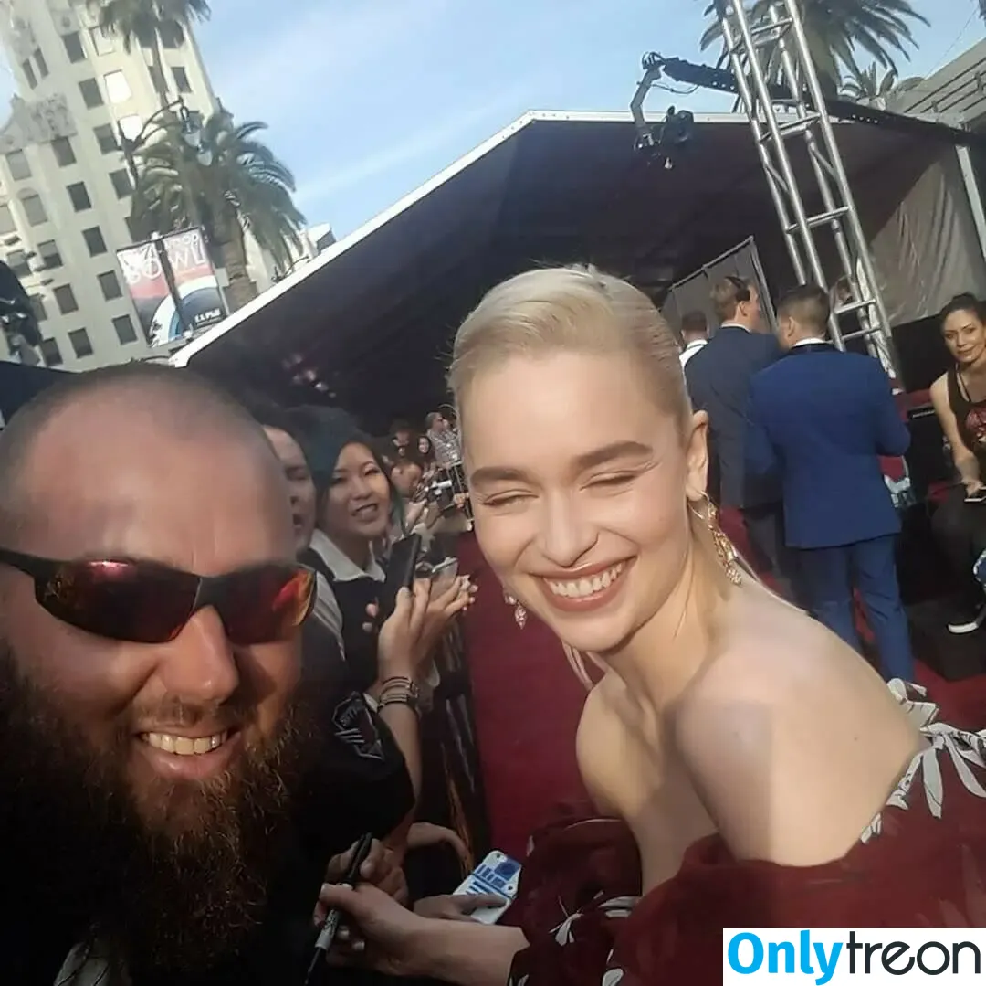 Emilia Clarke nude photo #0505 (clarkeyxo / emilia_clarke / emiliaclarke)