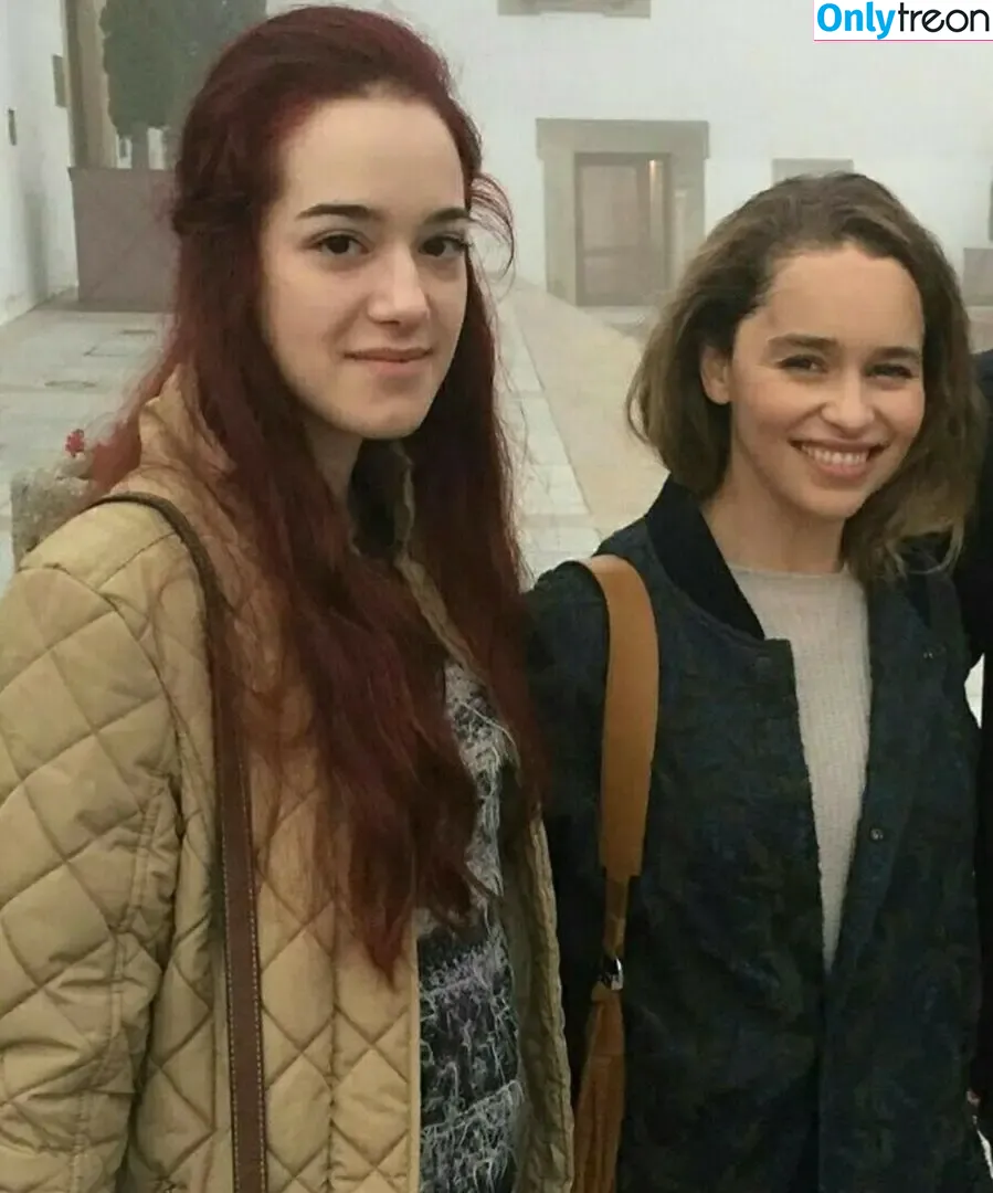 Emilia Clarke nude photo #0533 (clarkeyxo / emilia_clarke / emiliaclarke)