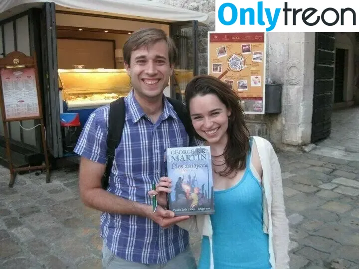 Emilia Clarke nude photo #0659 (clarkeyxo / emilia_clarke / emiliaclarke)