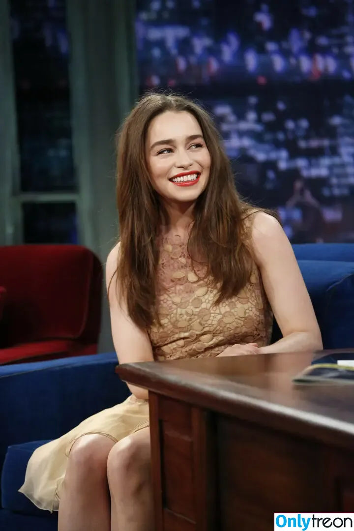 Emilia Clarke nude photo #0738 (clarkeyxo / emilia_clarke / emiliaclarke)
