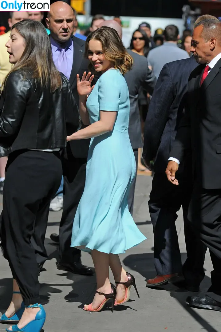 Emilia Clarke nude photo #0778 (clarkeyxo / emilia_clarke / emiliaclarke)