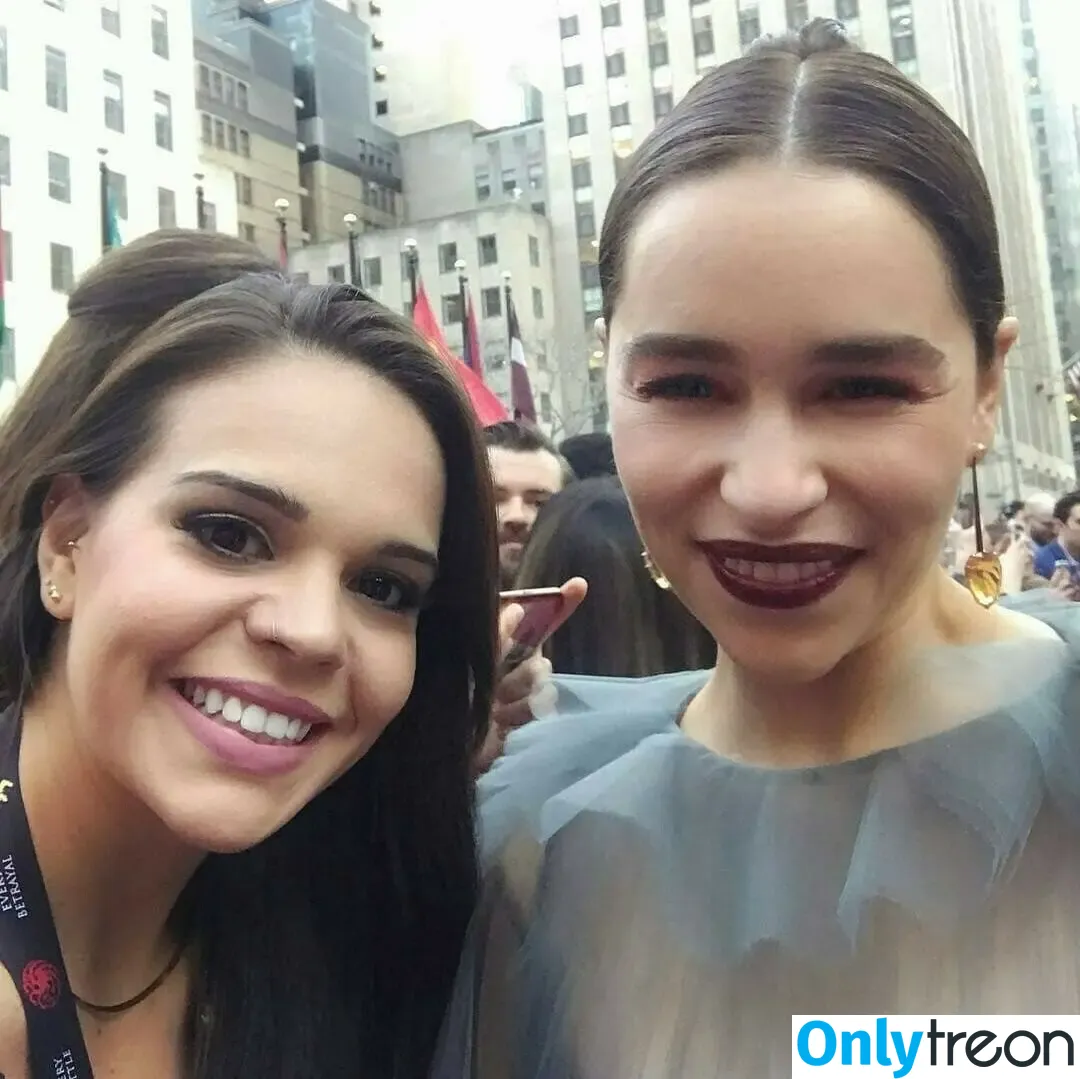 Emilia Clarke nude photo #0830 (clarkeyxo / emilia_clarke / emiliaclarke)