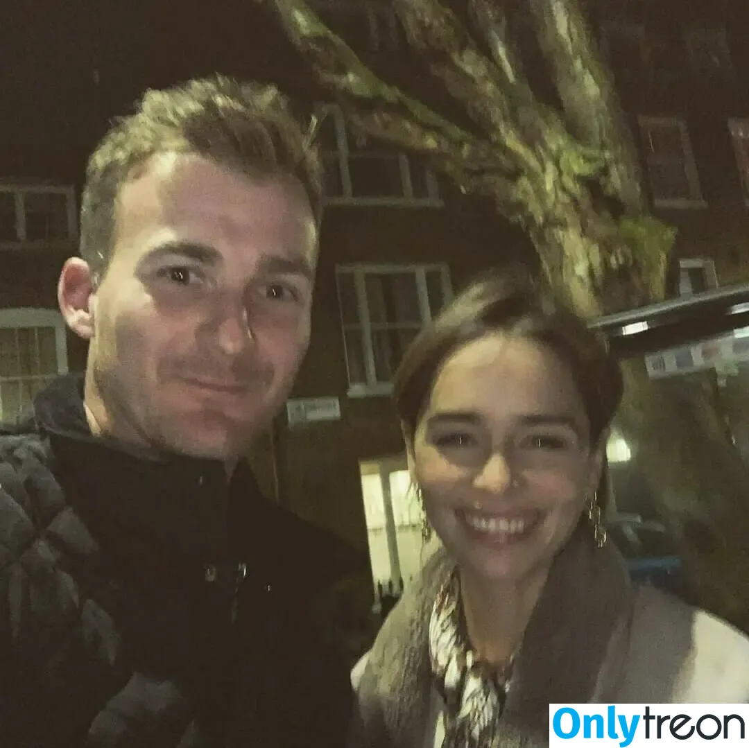 Emilia Clarke nude photo #0842 (clarkeyxo / emilia_clarke / emiliaclarke)