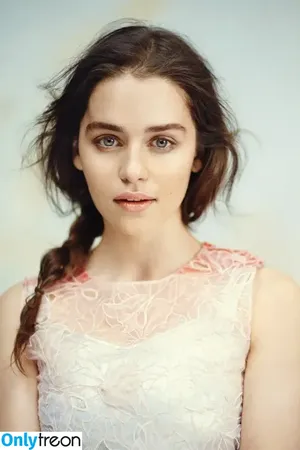 Emilia Clarke / clarkeyxo / emilia_clarke / emiliaclarke nude photo #1013