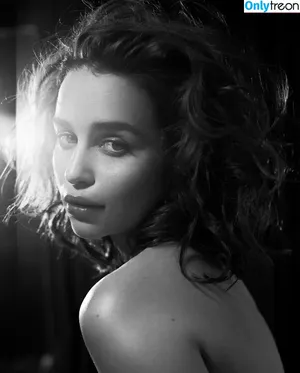 Emilia Clarke / clarkeyxo / emilia_clarke / emiliaclarke nude photo #1054