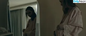 Emilia Clarke / clarkeyxo / emilia_clarke / emiliaclarke nude photo #1072