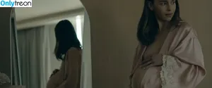 Emilia Clarke / clarkeyxo / emilia_clarke / emiliaclarke nude photo #1074