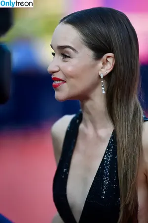Emilia Clarke / clarkeyxo / emilia_clarke / emiliaclarke nude photo #1112