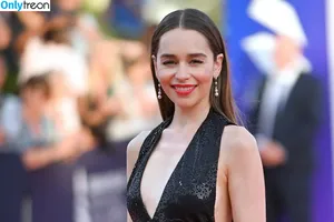 Emilia Clarke / clarkeyxo / emilia_clarke / emiliaclarke nude photo #1120