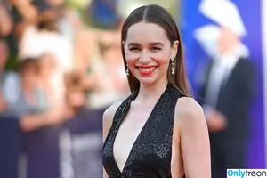 Emilia Clarke / clarkeyxo / emilia_clarke / emiliaclarke nude photo #1122