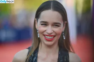 Emilia Clarke / clarkeyxo / emilia_clarke / emiliaclarke nude photo #1148