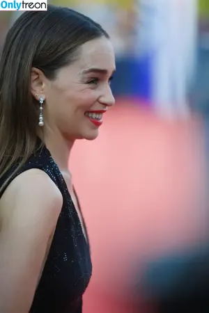 Emilia Clarke / clarkeyxo / emilia_clarke / emiliaclarke nude photo #1151