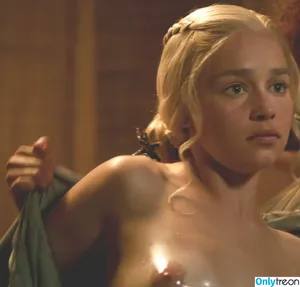 Emilia Clarke / clarkeyxo / emilia_clarke / emiliaclarke nude photo #1209