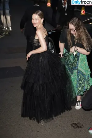 Emilia Clarke / clarkeyxo / emilia_clarke / emiliaclarke nude photo #1220