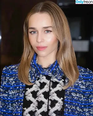 Emilia Clarke / clarkeyxo / emilia_clarke / emiliaclarke nude photo #1234