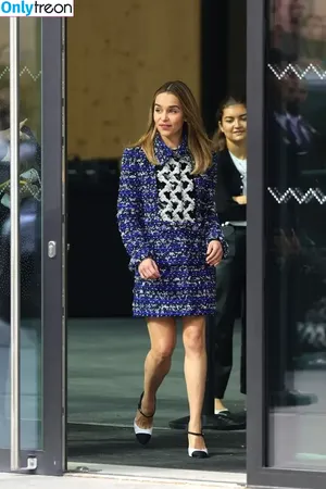 Emilia Clarke / clarkeyxo / emilia_clarke / emiliaclarke nude photo #1240