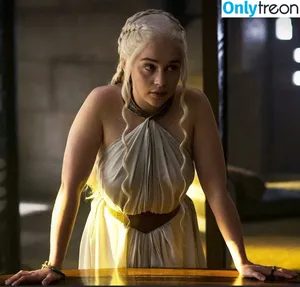 Emilia Clarke / clarkeyxo / emilia_clarke / emiliaclarke nude photo #1248