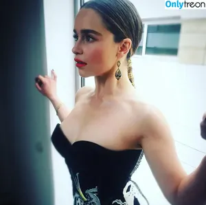 Emilia Clarke / clarkeyxo / emilia_clarke / emiliaclarke nude photo #1293