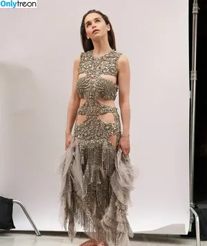 Emilia Clarke / clarkeyxo / emilia_clarke / emiliaclarke nude photo #1303