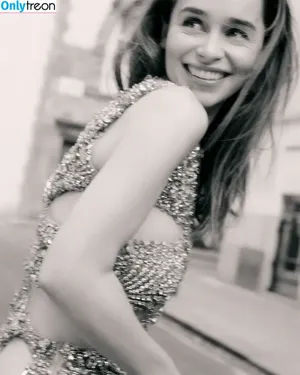 Emilia Clarke / clarkeyxo / emilia_clarke / emiliaclarke nude photo #1304