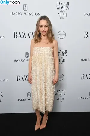 Emilia Clarke / clarkeyxo / emilia_clarke / emiliaclarke nude photo #1327