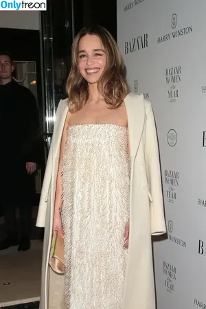 Emilia Clarke / clarkeyxo / emilia_clarke / emiliaclarke nude photo #1329