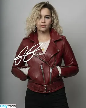 Emilia Clarke / clarkeyxo / emilia_clarke / emiliaclarke nude photo #1347