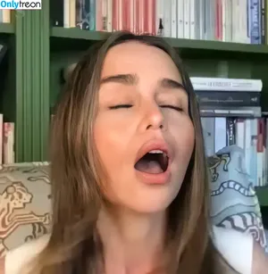 Emilia Clarke / clarkeyxo / emilia_clarke / emiliaclarke nude photo #1370