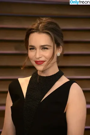 Emilia Clarke / clarkeyxo / emilia_clarke / emiliaclarke nude photo #1378