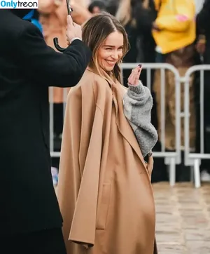 Emilia Clarke / clarkeyxo / emilia_clarke / emiliaclarke nude photo #1430