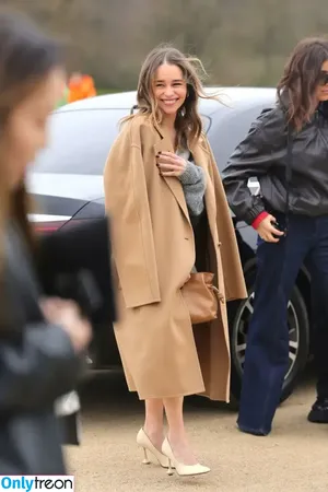 Emilia Clarke / clarkeyxo / emilia_clarke / emiliaclarke nude photo #1439