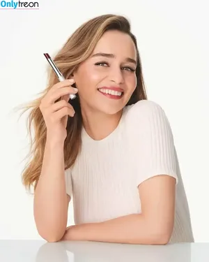 Emilia Clarke / clarkeyxo / emilia_clarke / emiliaclarke nude photo #1453