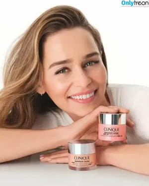 Emilia Clarke / clarkeyxo / emilia_clarke / emiliaclarke nude photo #1455