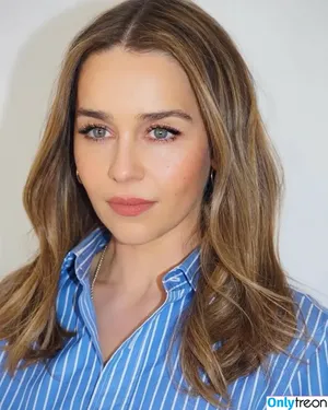 Emilia Clarke / clarkeyxo / emilia_clarke / emiliaclarke nude photo #1479
