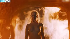 Emilia Clarke / clarkeyxo / emilia_clarke / emiliaclarke nude photo #1502