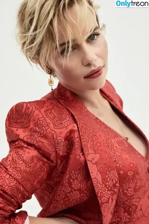 Emilia Clarke / clarkeyxo / emilia_clarke / emiliaclarke nude photo #1552