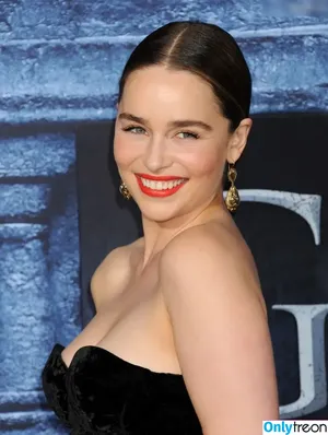 Emilia Clarke / clarkeyxo / emilia_clarke / emiliaclarke nude photo #1558