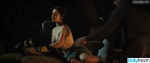 Emilia Clarke / clarkeyxo / emilia_clarke / emiliaclarke nude photo #1592