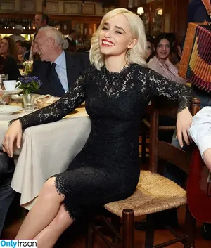 Emilia Clarke / clarkeyxo / emilia_clarke / emiliaclarke nude photo #1633