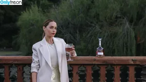 Emilia Clarke / clarkeyxo / emilia_clarke / emiliaclarke nude photo #1651