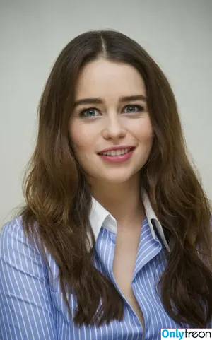Emilia Clarke / clarkeyxo / emilia_clarke / emiliaclarke nude photo #1742