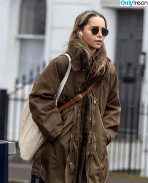 Emilia Clarke / clarkeyxo / emilia_clarke / emiliaclarke nude photo #1801